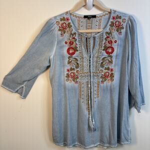 Andrée by Unit Embroidered Boho Peasant Top Blue Floral Tassel Small